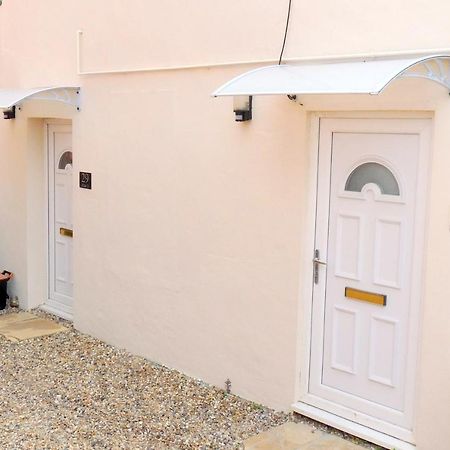 Bassett Flat With 2 Bedrooms And Superfast Wi-Fi Sittingbourne Kültér fotó