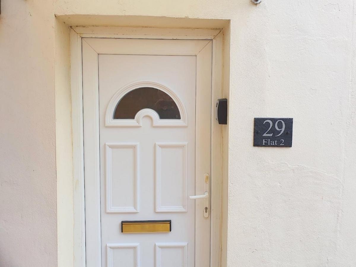 Bassett Flat With 2 Bedrooms And Superfast Wi-Fi Sittingbourne Kültér fotó