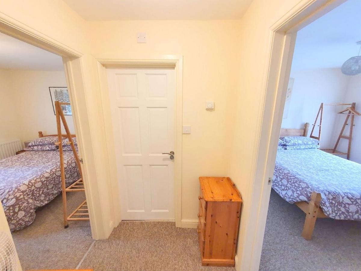 Bassett Flat With 2 Bedrooms And Superfast Wi-Fi Sittingbourne Kültér fotó