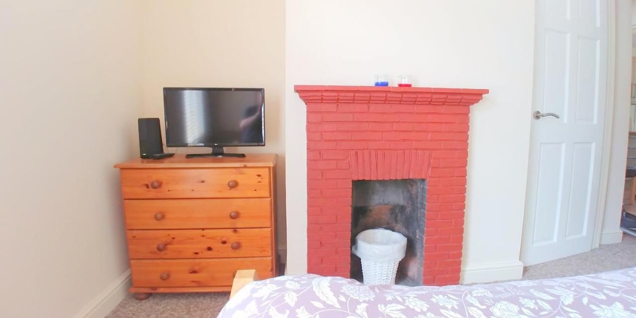 Bassett Flat With 2 Bedrooms And Superfast Wi-Fi Sittingbourne Kültér fotó