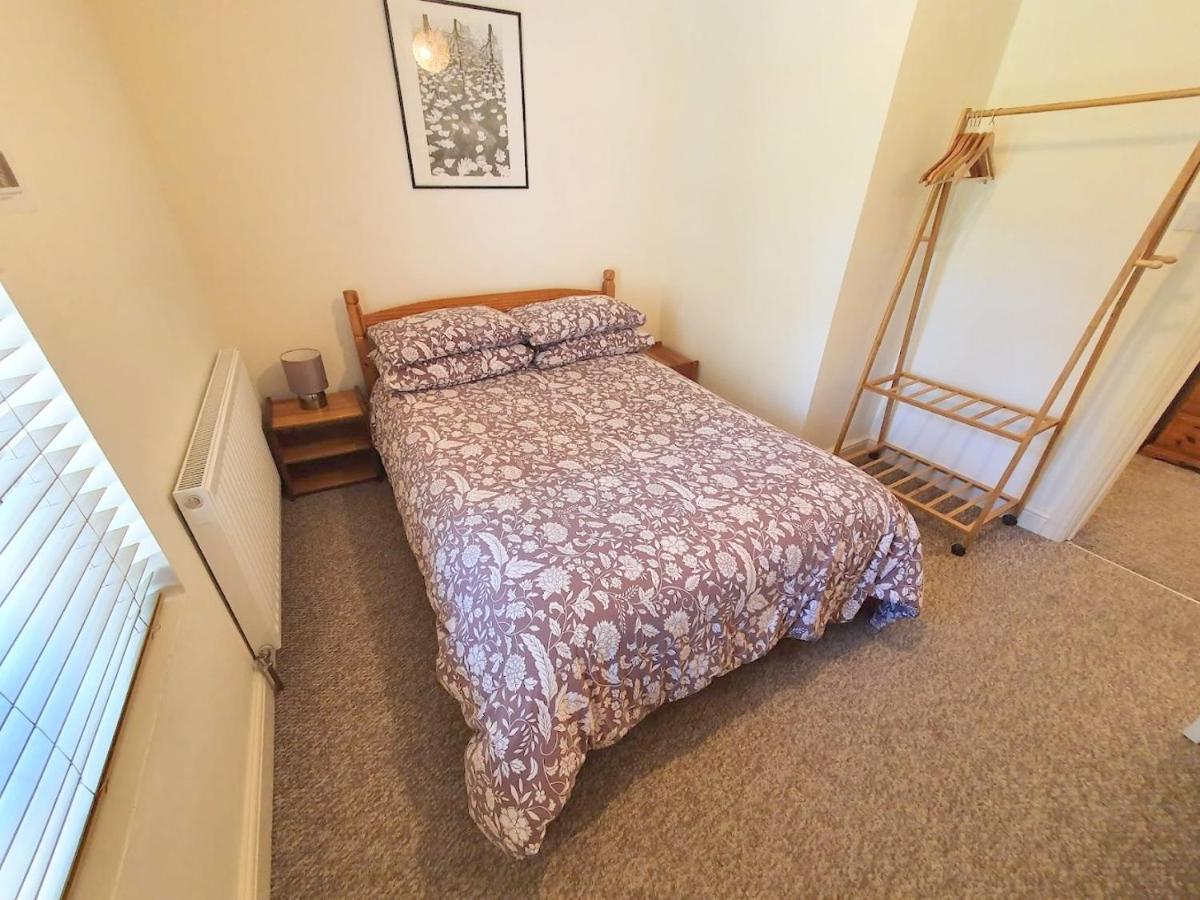Bassett Flat With 2 Bedrooms And Superfast Wi-Fi Sittingbourne Kültér fotó