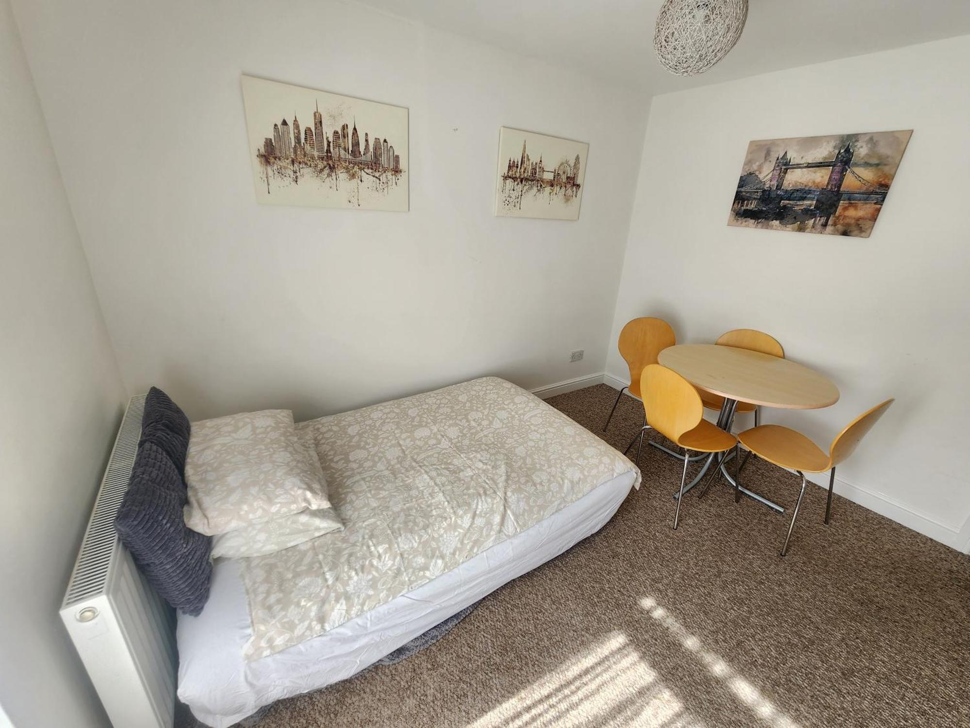 Bassett Flat With 2 Bedrooms And Superfast Wi-Fi Sittingbourne Kültér fotó